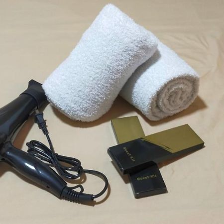 Havenly Guesthouse And Body Massage Spa Moalboal Exterior photo